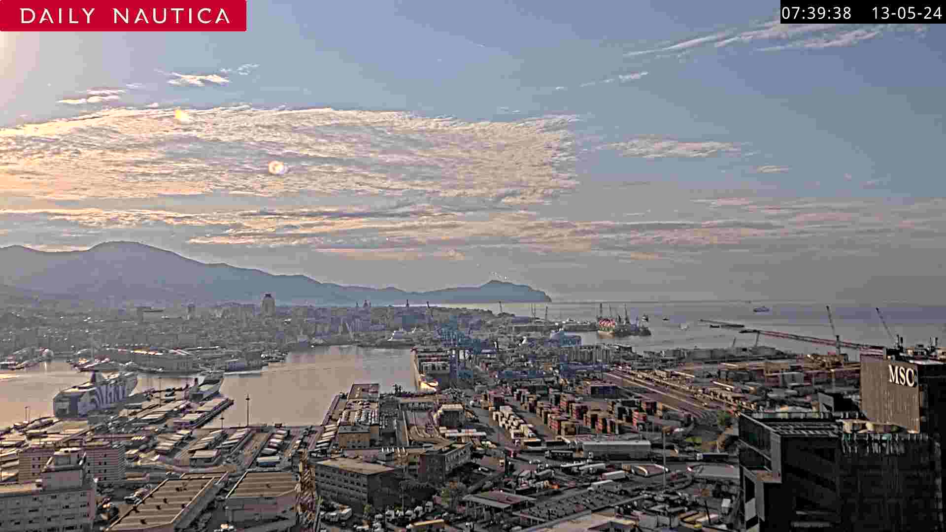 Webcam Genova Wtc con ripresa sul porto
