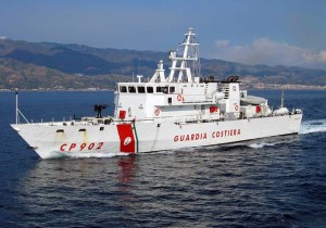 Sanremo: barca a vela si rovescia per il forte vento. In salvo l’equipaggio