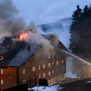 Lutto nel mondo MSC: muore in un incendio il figlio dell’amministratore delegato