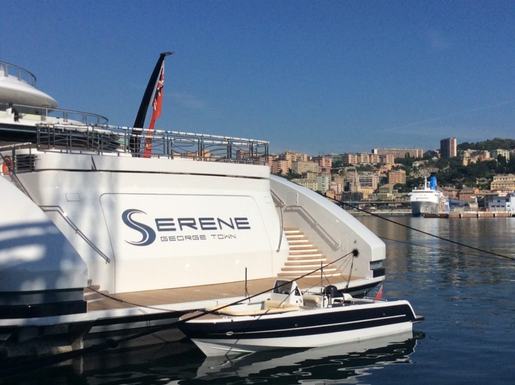 Il megayacht Serene ormeggiato a Genova (Foto Liguria Nautica)