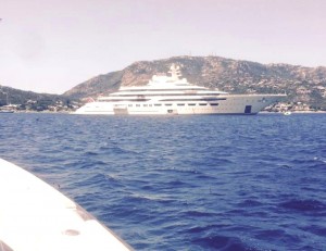 Megayacht Dilbar: il gioiello del magnate russo in Sardegna