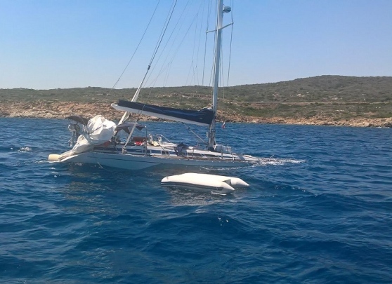 La barca a vela affondata dopo una collisione con un catamarano quest'estate a Golfo Aranci