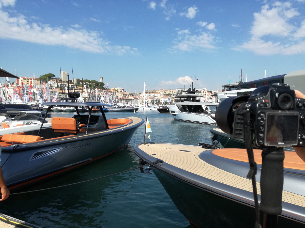 La camera di Liguria Nautica al lavoro a Cannes