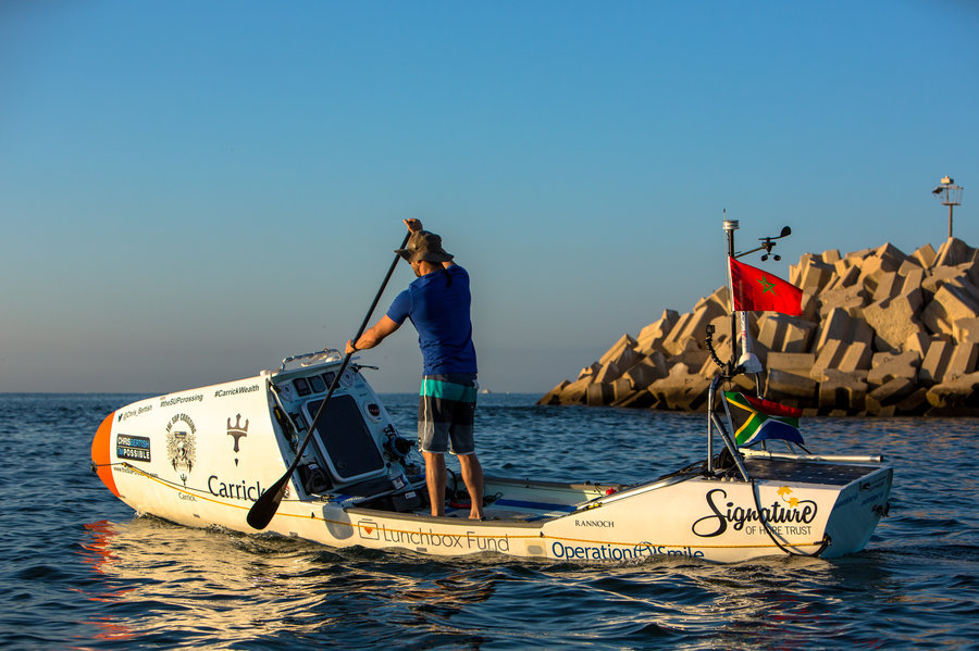 Chris Bertish attraversa l'Oceano su una 