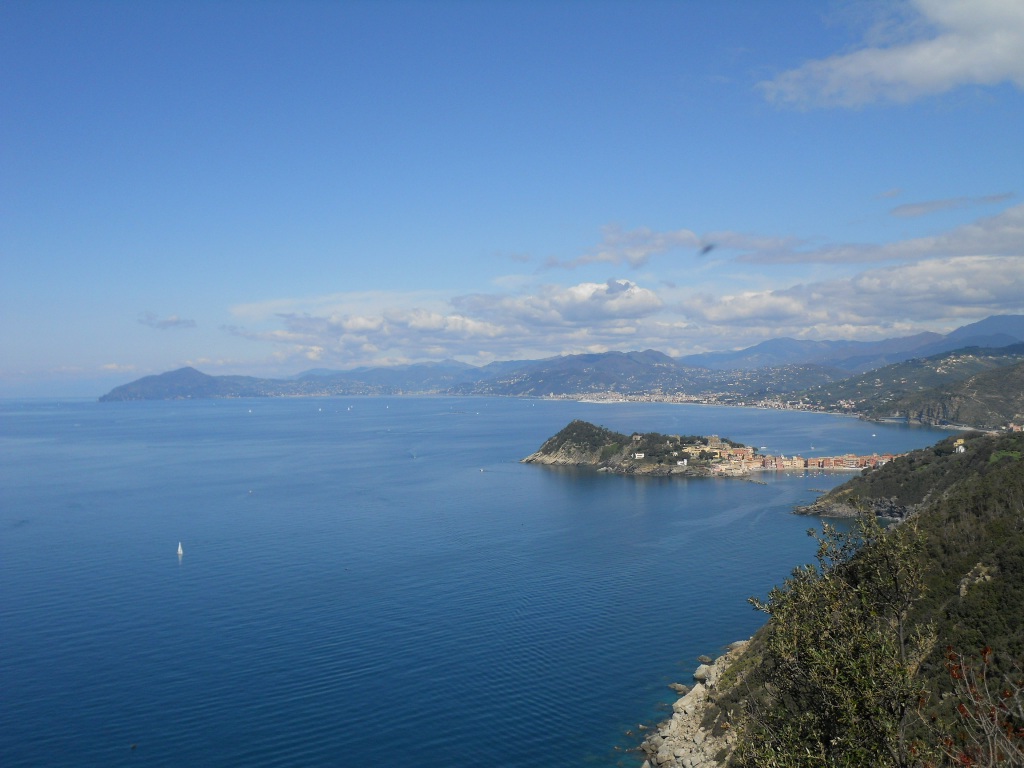 Escursione da Sestri Levante a Riva Trigoso: panorama da Punta Manara.