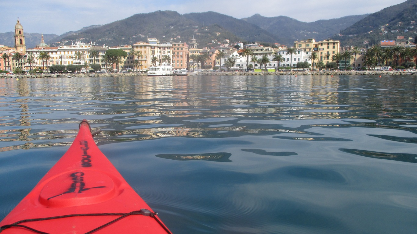 Escursione in kayak da Rapallo a Zoagli. Città di Rapallo.