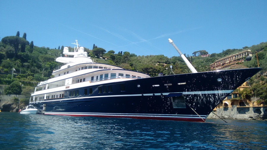 Megayacht Leander a Portofino: panoramica dell'unità