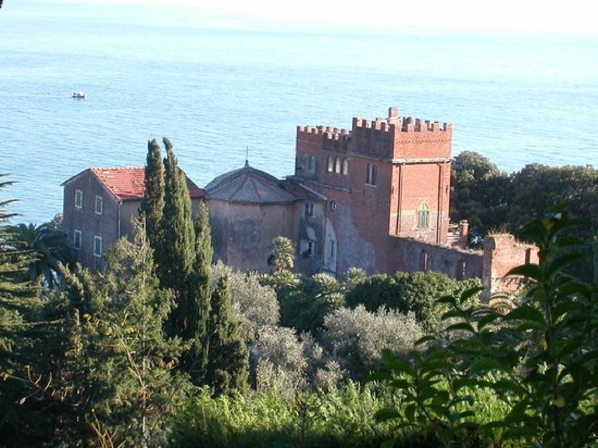 Bocca di Magra monastero