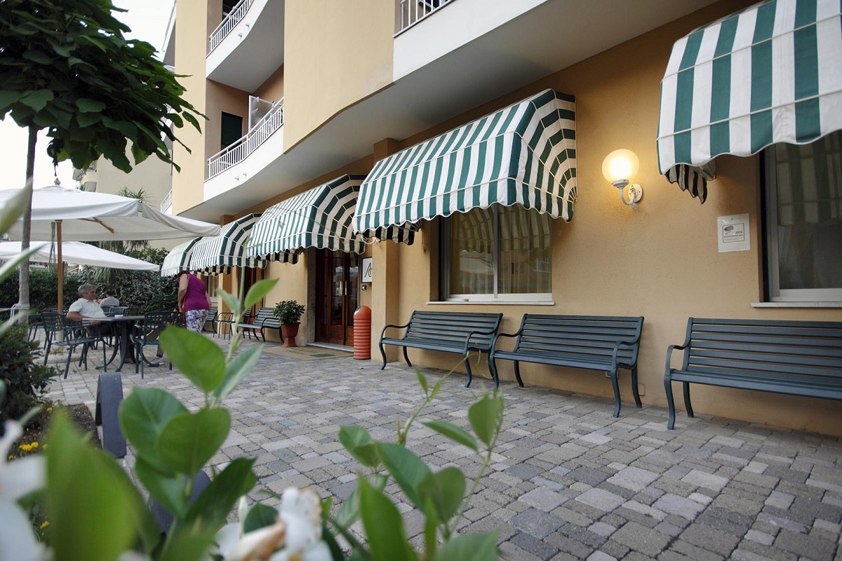 Hotel Adriana dehor