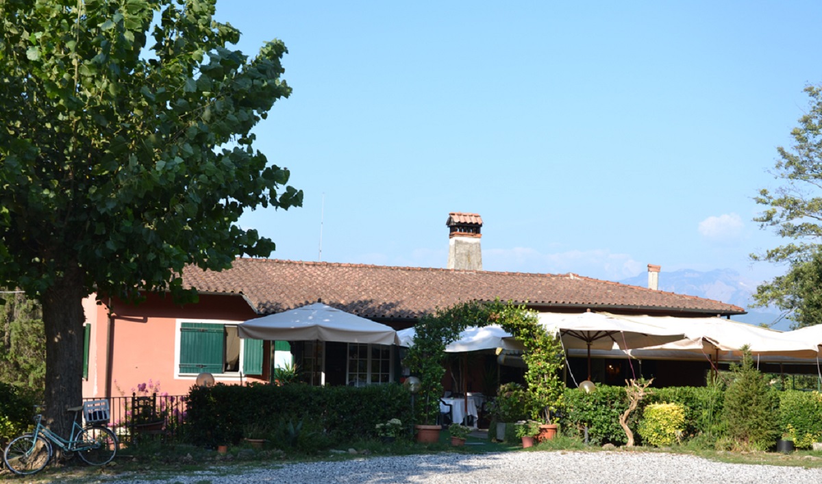 Ristorante La Ferrara esterno