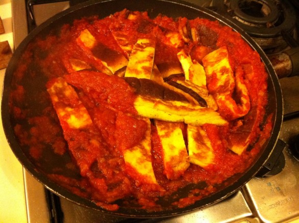 straccetti di frittata al sugo