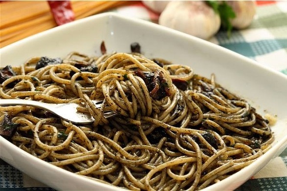 Linguine al nero di seppia