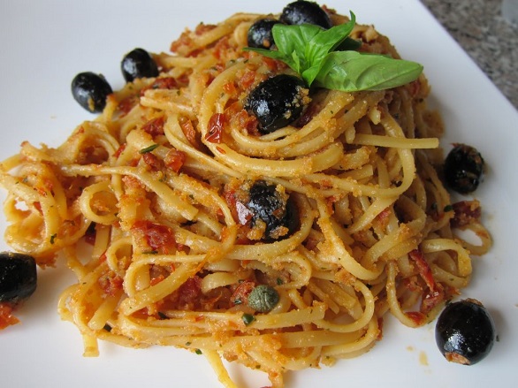 Pasta ai tre pomodori