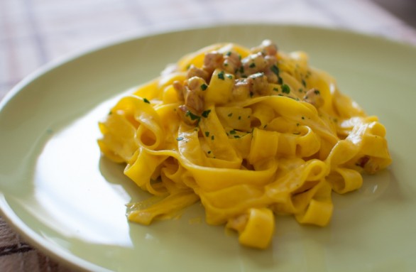 Fettuccine zafferano e pancetta