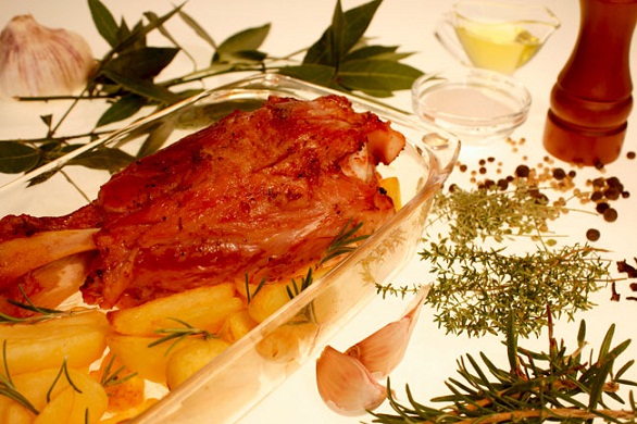 Stinco di maiale al forno