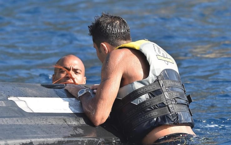 Eder e Joao Mario a mollo nella acque di Portofino