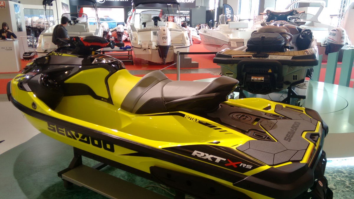 Seadoo presenta la RXT-X