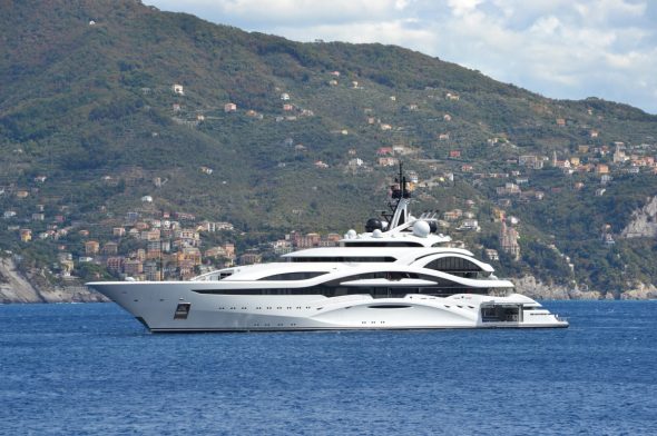 mega yacht al lusail in mare di fronte a Santa Margherita