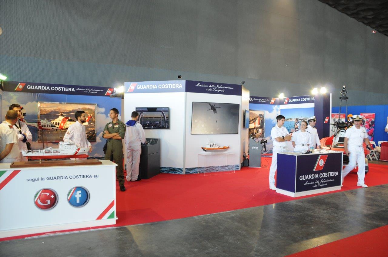 Lo stand della Guardia Costiera al Salone Nautico