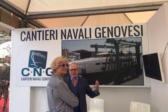 Il ministro della difesa, Roberta Pinotti allo stand di Cantieri Navali Genovesi