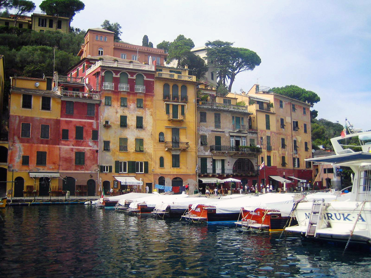 Barche ormeggiate a Portofino, perla della Liguria