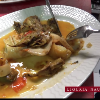 Video ricetta: Rana pescatrice con carciofi e calamari