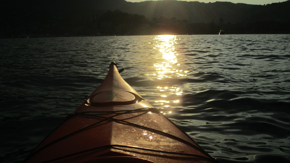 Canoa Club Rapallo: pagaiata al tramonto