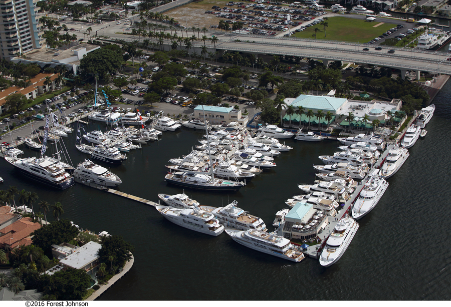 Una veduta aerea del Fort Lauderdale International Boat Show