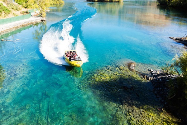 Waterjet utilizzato per risalire i fiumi neozelandesi