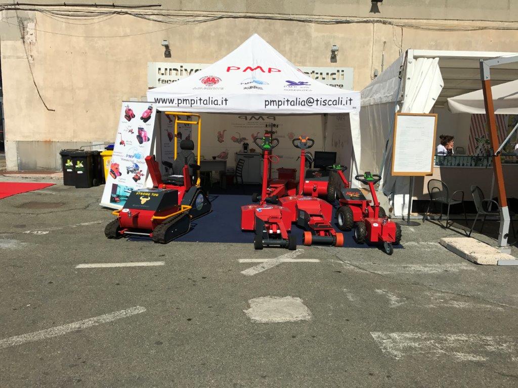 Lo stand di PMP a una fiera del settore nautico