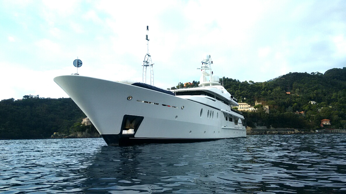 Megayacht Deja Too a Portofino