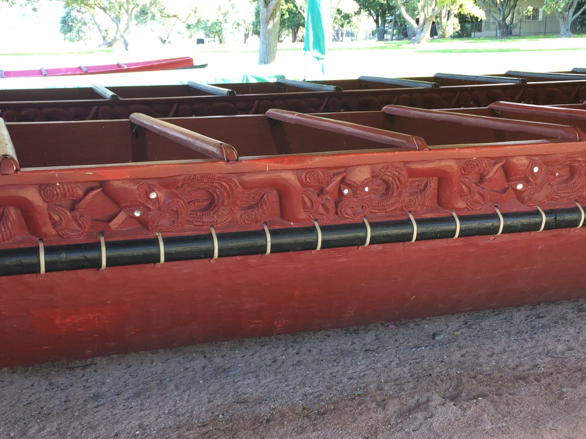 Decorazioni della canoa maori