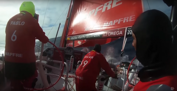 MAPFRE in navigazione nella terza tappa della Volvo Ocean Race