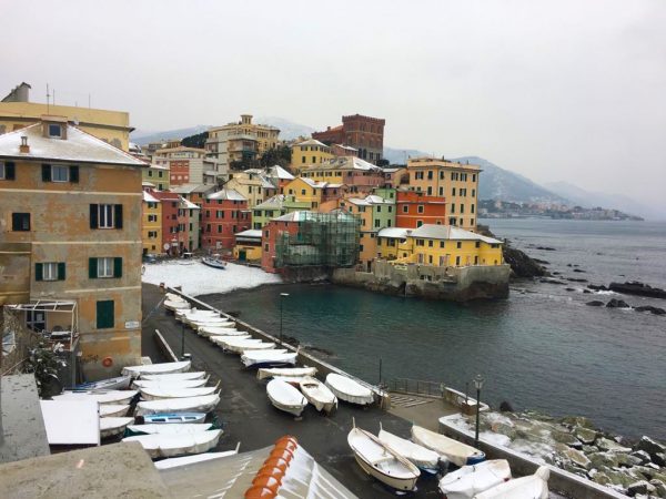 Le nostre foto della nevicata in Liguria