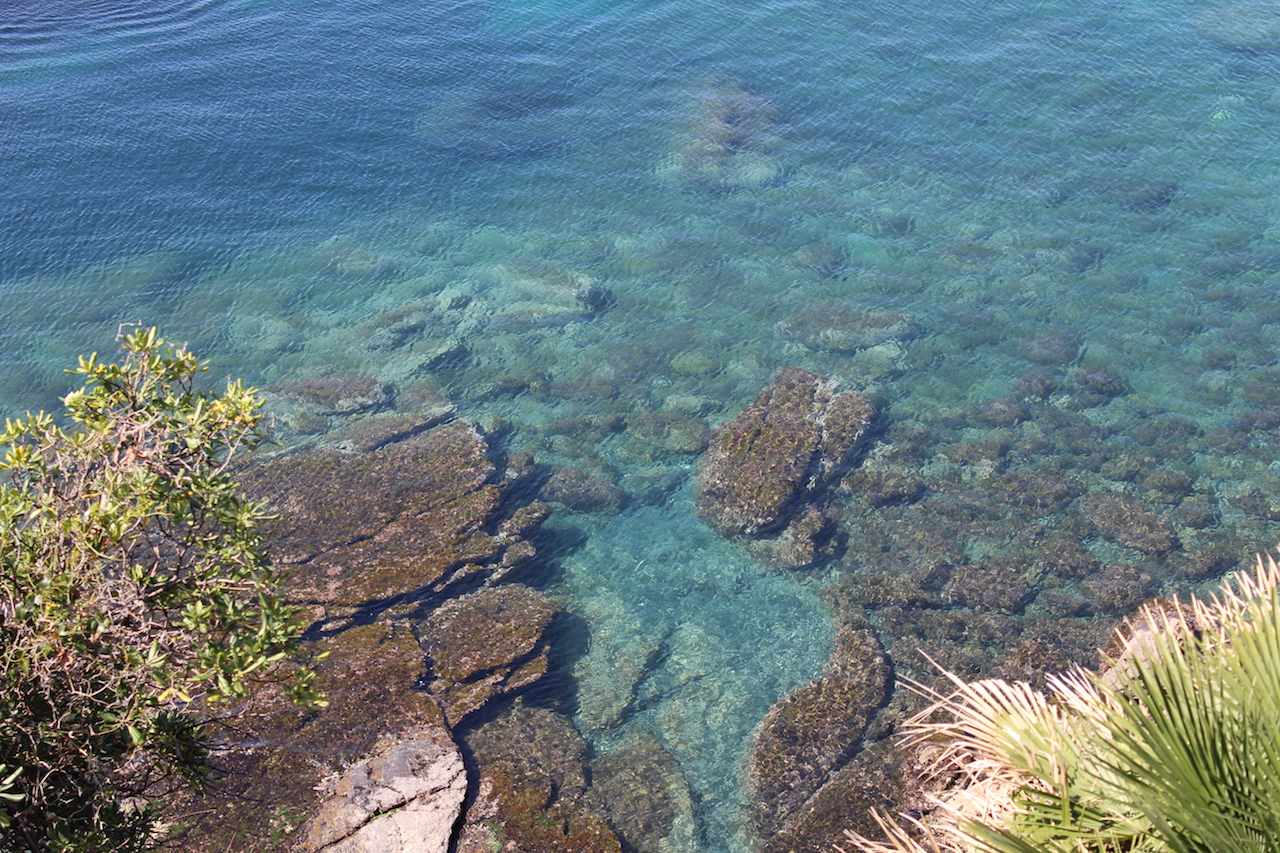 L'acqua cristallina del mare di Nervi