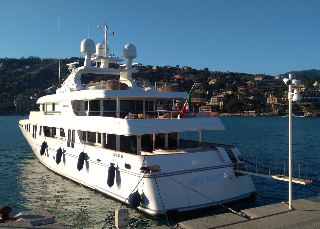 Megayacht New Master