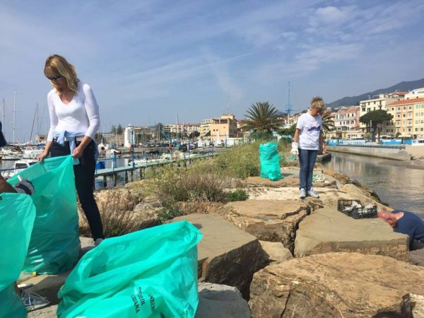 “Fondali Puliti 2018”: a Sanremo cittadini e sportivi uniti in difesa del mare