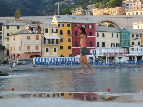 Tra gli ospiti di Sogno di una notte anni '30 il funambolo Filippo Grotti.