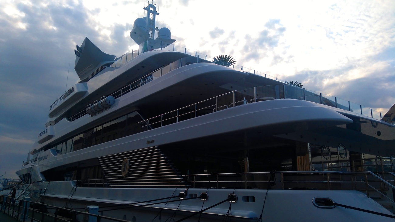 Lusso nautica: il megayacht Royal Romance 