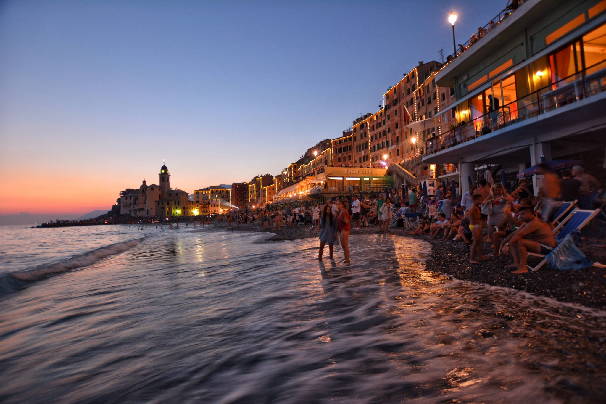 Attesa al tramonto prima della posa dei lumini alla Stella Maris del 2017