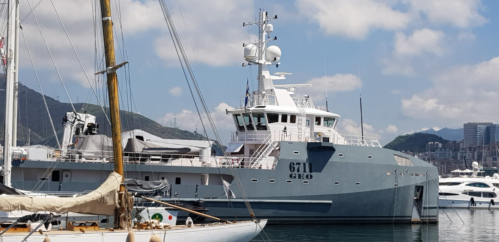 M/Yacht 6711 GEO Bikini (3)