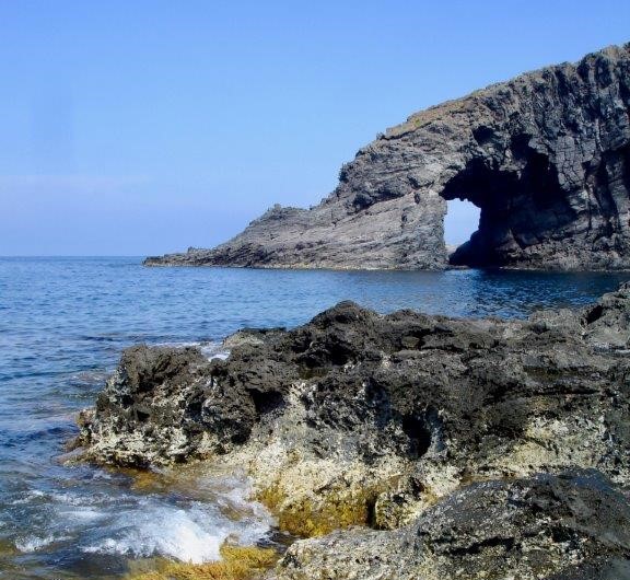 Pantelleria - arco dell'elefante
