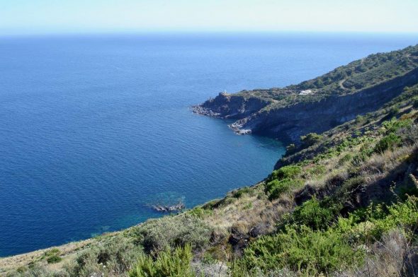 Pantelleria - costa rocciosa 2