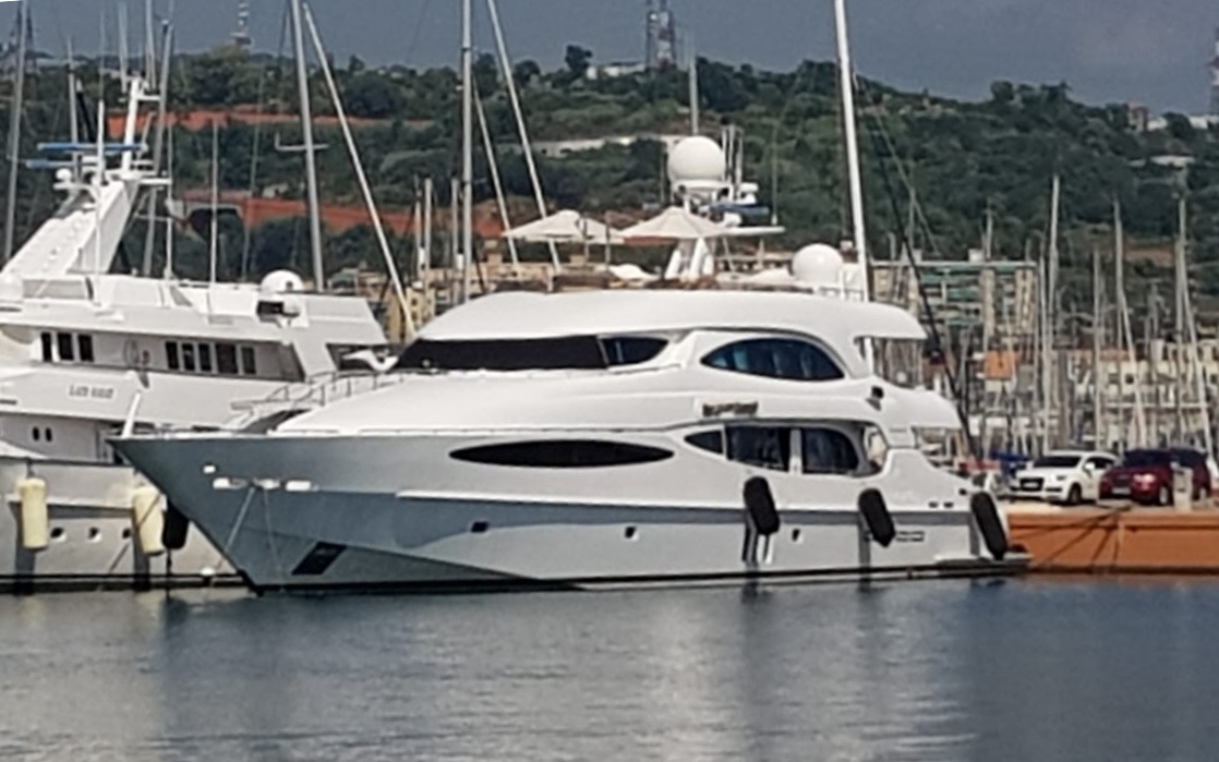 yacht World is not Enough (5)