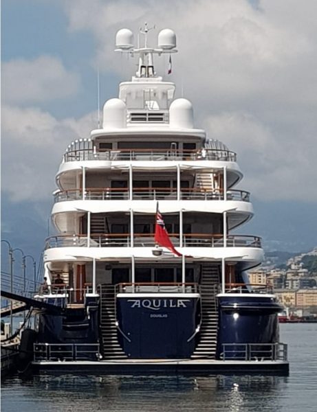 La poppa del m/y Aquila