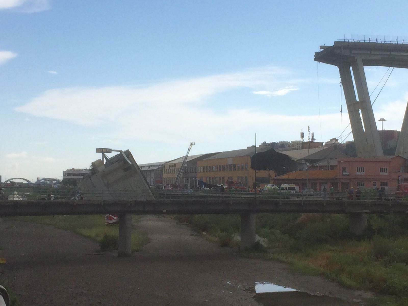 crollo ponte Morandi (1)