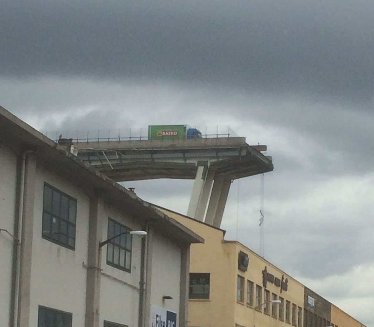 crollo ponte Morandi (4)