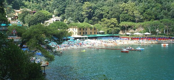 Spiaggia di Paraggi: il sogno del milanese a Santa