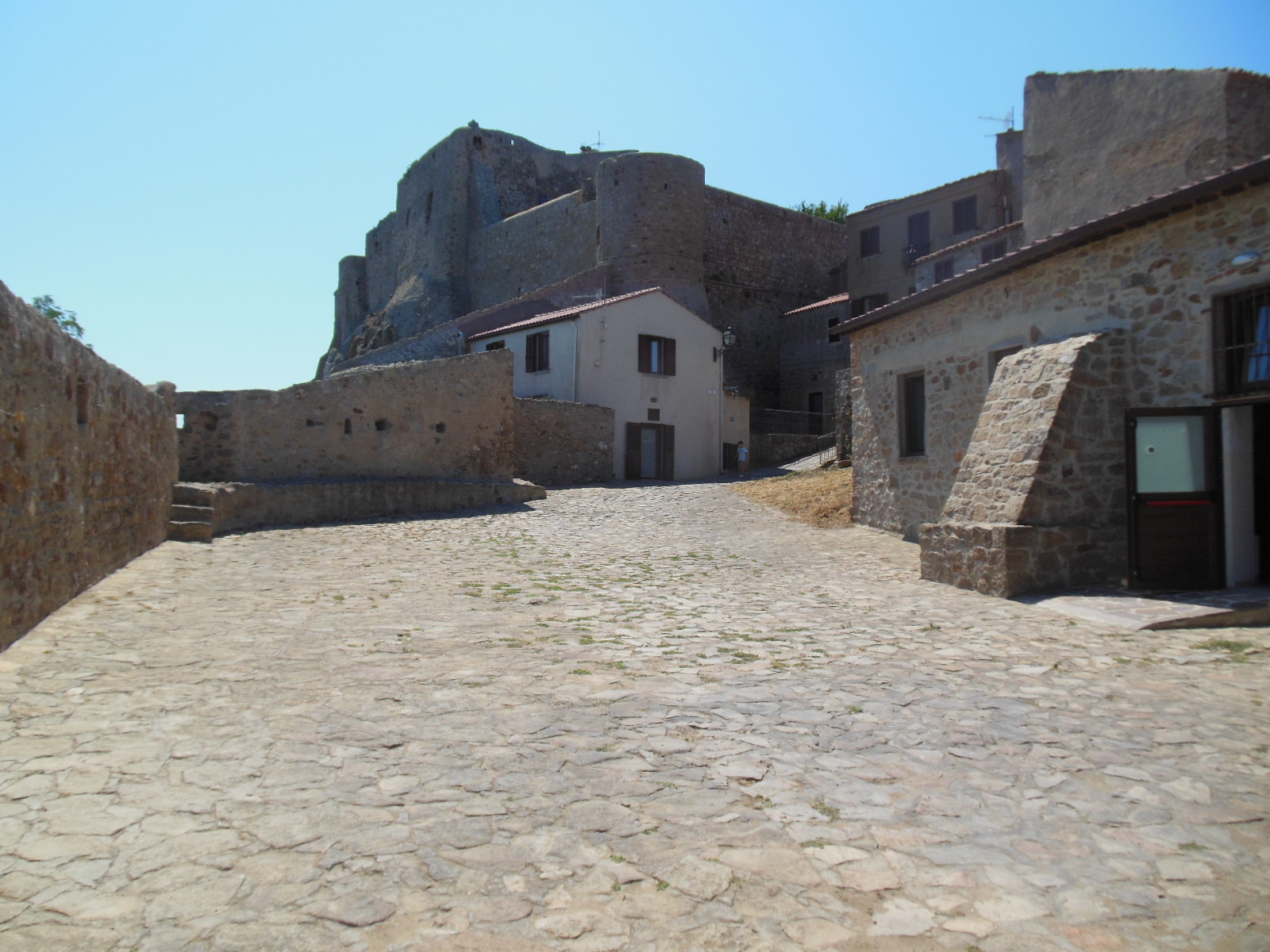 particolare dell'abitato di Giglio Castello