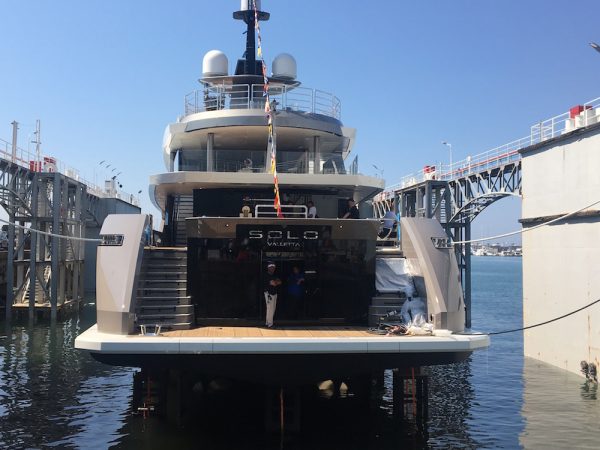 Tankoa vara un mega yacht “SOLO” di 72 metri!